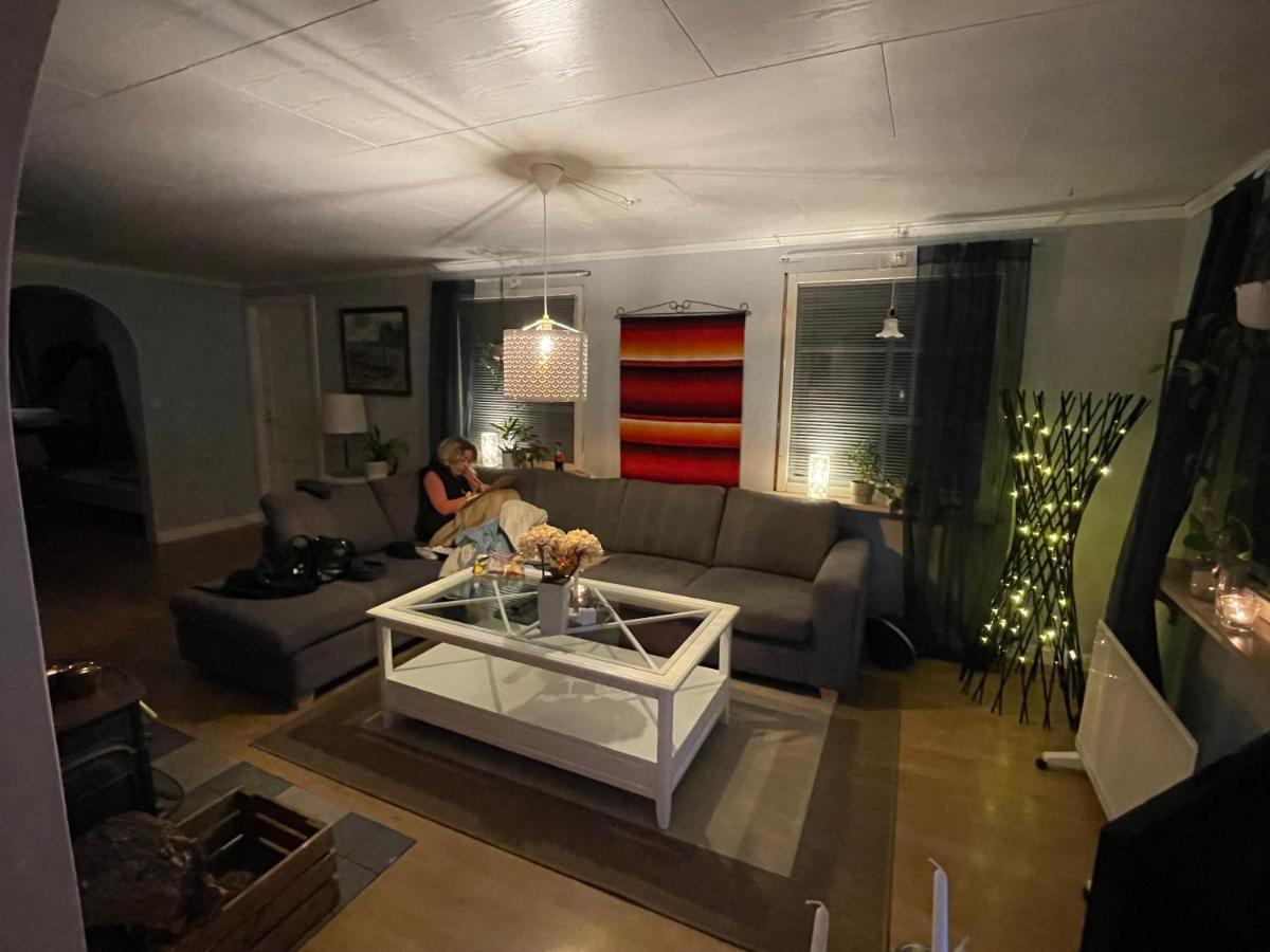 Villa Little Adorable Red à Kiruna Extérieur photo